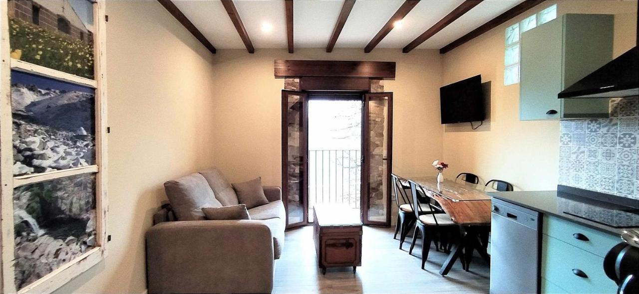 Apartamentos La Rosa Y El Pastor Guijo de Santa Barbara Room photo